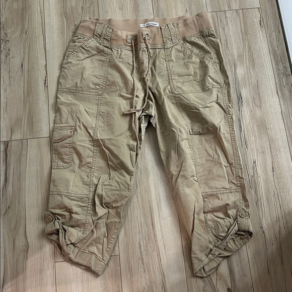 Maurices Pants - Maurices Beige Khaki Capris